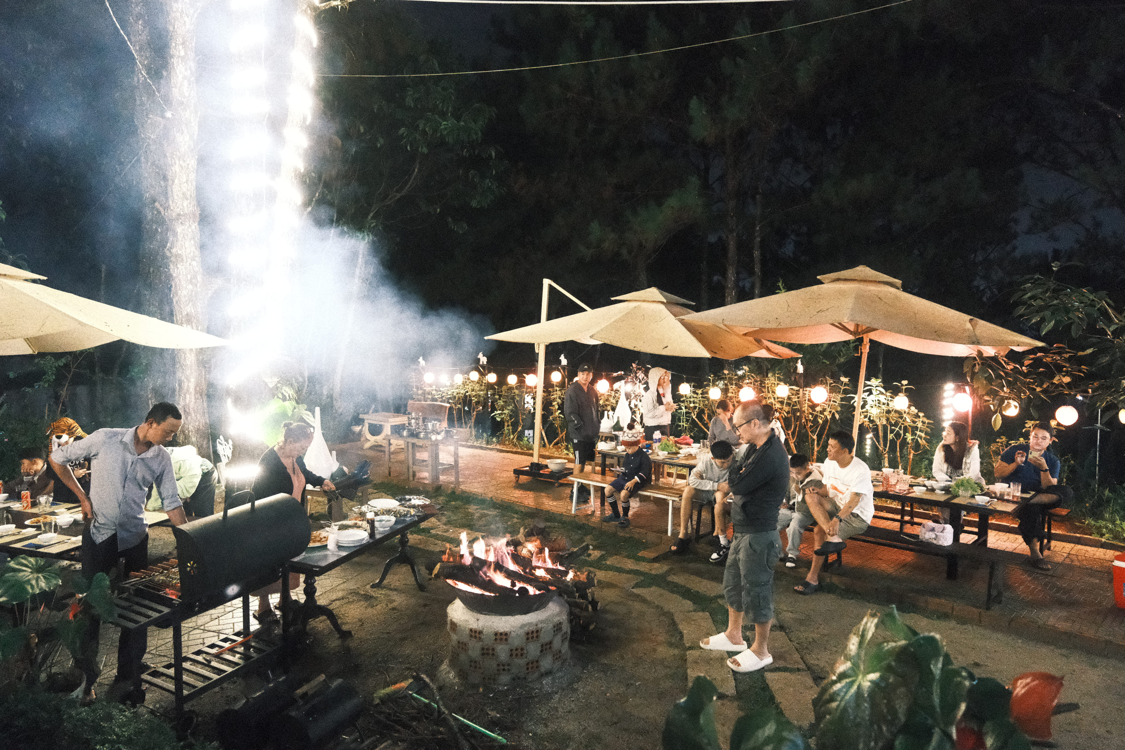 Tiệc BBQ dưới tán thông tại GIA AN Hotel Dalat